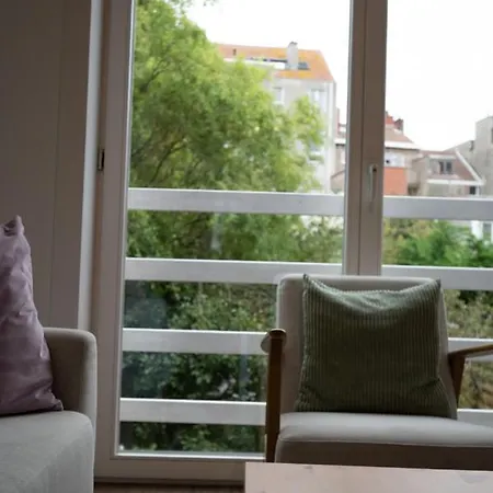 Light-filled With Private Garden Lägenhet Oostende