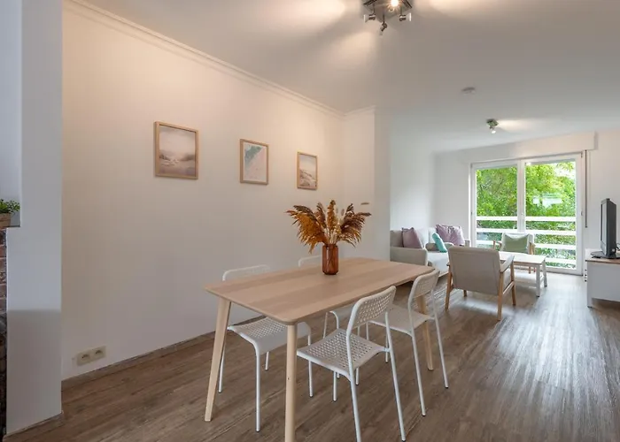 Light-filled With Private Garden 公寓