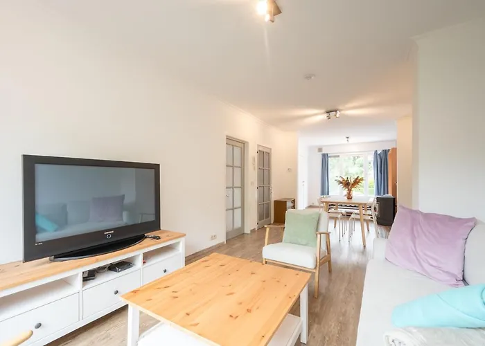 Light-filled With Private Garden 公寓