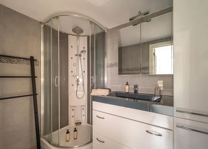 Light-filled With Private Garden 公寓 奥斯滕德