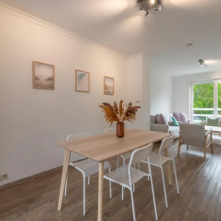 Light-filled With Private Garden Apartament