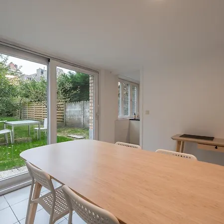 Apartament Light-filled With Private Garden Ostenda
